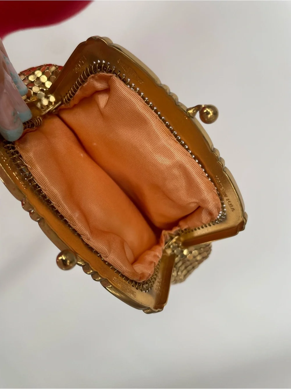 Vintage Whiting & Davis Classic Shiny Gold Metal Mesh Kiss Lock Frame Coin Purse